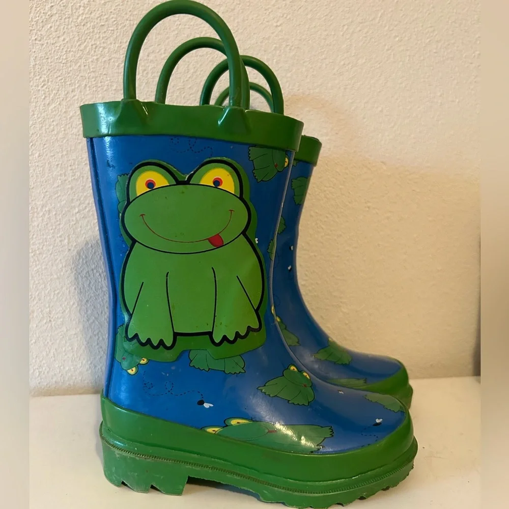 Kids Blue & Green Frog Rain Boots toddler size 4! Adorable fun for rainy days!